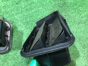 车身通风阀 SUBARU FORESTER OEM 72661FC010, 72661FC000 SF9, SF5 1998 White 51E