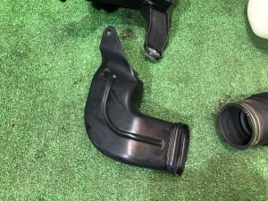 Caja del filtro de aire под свап SUBARU FORESTER OEM 46053AC090, 46053AC080, 16546AA050, 46040AE020, 46021FC000 SF9, SF5 1998 EJ254 AT