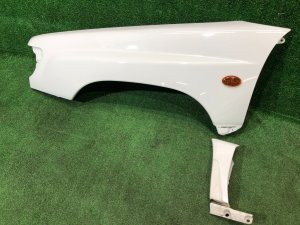 左フロントフェンダー SUBARU FORESTER OEM 57120FC010 SF9, SF5 1998 White 51E