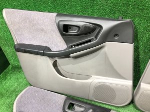 Painéis de porta SUBARU FORESTER OEM 94050FC180GA, 94050FC190GA, 94056FC160GA, 94056FC170GA SF9, SF5 1998 White 51E