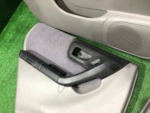 Painéis de porta SUBARU FORESTER OEM 94050FC180GA, 94050FC190GA, 94056FC160GA, 94056FC170GA SF9, SF5 1998 White 51E