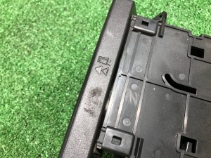 カップホルダー SUBARU FORESTER OEM 66150FC000OE SF9, SF5 1998 White 51E