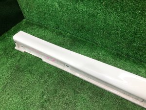 Embaladeira direita SUBARU FORESTER OEM 91057FC280 SF9, SF5 1998 White 51E