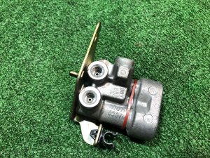 ブレーキプロポーショニングバルブ SUBARU FORESTER OEM 27674AC081 SF9, SF5 1998 EJ254 AT