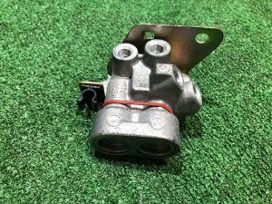 ブレーキプロポーショニングバルブ SUBARU FORESTER OEM 27674AC081 SF9, SF5 1998 EJ254 AT