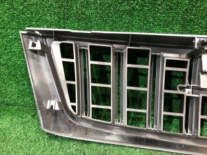フロントグリル SUBARU FORESTER OEM 91065FC000WG SF9, SF5 1998 White 51E