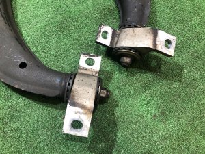 Braços de suspensão dianteiros SUBARU FORESTER OEM 20200AA200, 20200AA210 SF9, SF5 1998 EJ254 AT