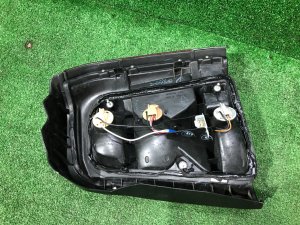 ไฟท้ายซ้าย SUBARU FORESTER OEM 84201FC071 SF9, SF5 1998