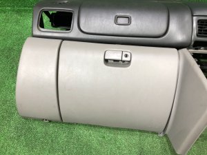 ダッシュボード SUBARU FORESTER OEM 66040FC000OE SF9, SF5 1998 White 51E