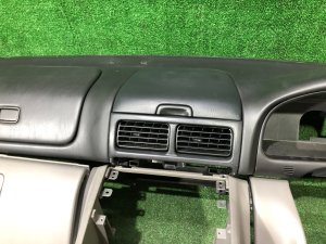 ダッシュボード SUBARU FORESTER OEM 66040FC000OE SF9, SF5 1998 White 51E