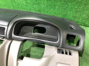 ダッシュボード SUBARU FORESTER OEM 66040FC000OE SF9, SF5 1998 White 51E
