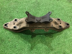 Travessa da caixa SUBARU LEGACY OEM 41022AG100, 41011AG020 BP5 2004 EJ20X AT