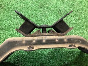 Travessa da caixa SUBARU LEGACY OEM 41022AG100, 41011AG020 BP5 2004 EJ20X AT