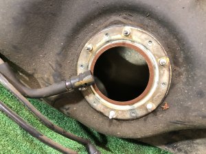 Бензобак вмятина SUBARU LEGACY OEM 42012AG011 BP5 2004 EJ20X AT