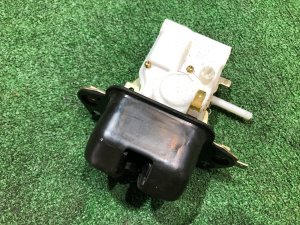 Tailgate lock SUBARU LEGACY OEM 63032AG000 BP5 2004 BLACK 32J