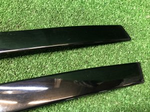 Frisos laterais SUBARU LEGACY OEM 63563AG000, 63563AG010 BP5 2004 BLACK 32J