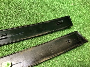 Frisos laterais SUBARU LEGACY OEM 63563AG000, 63563AG010 BP5 2004 BLACK 32J