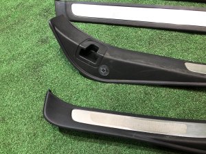Frisos das embaladeiras SUBARU LEGACY OEM 94060AG070, 94060AG080, 94061AG080, 94061AG090 BP5 2004 BLACK 32J