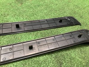 Frisos das embaladeiras SUBARU LEGACY OEM 94060AG070, 94060AG080, 94061AG080, 94061AG090 BP5 2004 BLACK 32J