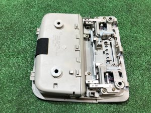 Plafón delantero LED SUBARU LEGACY OEM 92151AG000OR BP5 2004 EJ20X AT