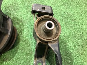 Engine mounts SUBARU LEGACY OEM 41022AG110, 41022AG120 BP5 2004 EJ20X AT
