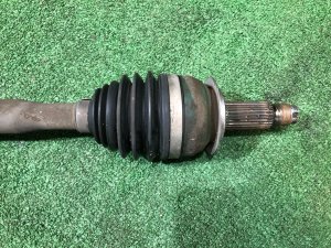 Semieixo dianteiro SUBARU LEGACY OEM 28321AG010 BP5 2004 EJ20X AT