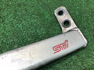 Barra estabilizadora de torretas sti нижняя SUBARU LEGACY OEM 12345678 BP5 2004 EJ20X AT
