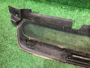 Rejilla del radiador K2Gear SUBARU LEGACY OEM 91121AG010 BP5 2004 BLACK 32J