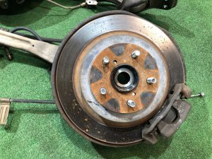 Cubos traseiros Алюминий SUBARU LEGACY OEM 26692AE020, 26692AE030, 26700AE080, 28473AG000 BP5 2004 EJ20X AT