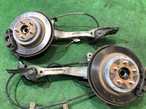 Cubos traseiros Алюминий SUBARU LEGACY OEM 26692AE020, 26692AE030, 26700AE080, 28473AG000 BP5 2004 EJ20X AT