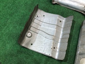マフラーヒートシールド SUBARU LEGACY OEM 59024AG071, 59024AG061 BP5 2004 EJ20X AT