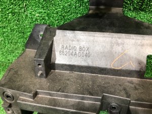 ขายึดเครื่องเสียง SUBARU LEGACY OEM 66204AG040 BP5 2004