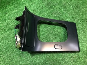 แผงตกแต่งรอบคันเกียร์ 92121AG060 SUBARU LEGACY