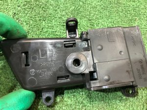 Left front door handle SUBARU LEGACY OEM 61051AG010JC BP5 2004 BLACK 32J