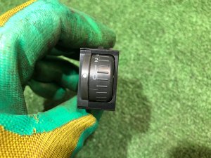 Кнопка корректора фар с фишкой SUBARU LEGACY OEM 83002AG000 BP5 2004 EJ20X AT