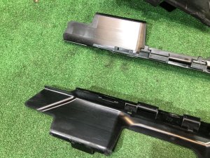 Fixações da alcatifa SUBARU LEGACY OEM 95011AG300JC, 129SIL005, 129SIL006 BP5 2004 BLACK 32J