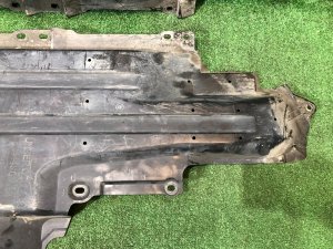 底盘护板 SUBARU LEVORG OEM 56411SG010, 56411SG000 VM4 2016 Blue Pearl K3X