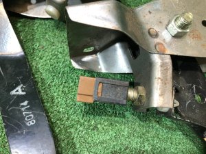 踏板 комплект SUBARU LEGACY OEM 36015AE010, 36013AE070, 36011AE000 BE5 1999 BLACK 47A, 88H