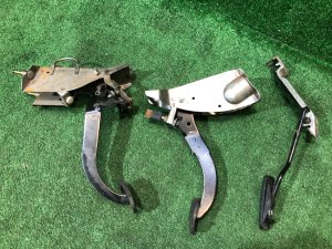 踏板 комплект SUBARU LEGACY OEM 36015AE010, 36013AE070, 36011AE000 BE5 1999 BLACK 47A, 88H