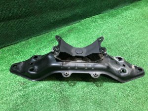 คานรองเกียร์ 41011AG020, 41022AJ070 SUBARU LEGACY