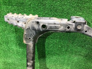 Travessa dianteira SUBARU LEGACY OEM 50527AJ030, 50527AJ032 BR9 BRG BRM 2011 EJ255