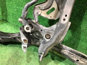 Travessa dianteira SUBARU LEGACY OEM 50527AJ030, 50527AJ032 BR9 BRG BRM 2011 EJ255