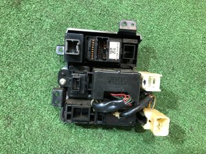 Блок управления зеркалами SUBARU LEGACY OEM 83061AJ020, 83201AJ050, 83201AJ030 BR9 BRG BRM 2011 EJ255