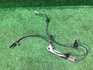 Датчик ABS задний правый 27540AJ020 SUBARU LEGACY