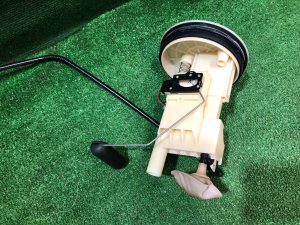 油位传感器 SUBARU LEGACY OEM 42081YC001 BR9 BRG BRM 2011 EJ255