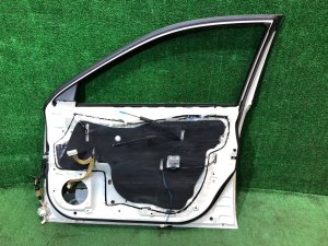 Puerta delantera derecha SUBARU LEGACY OEM 60009AJ0209P BR9 BRG BRM 2011 White Pearl 37J