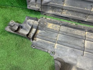Underbody skid plate SUBARU LEGACY OEM 56411AJ001, 56411AJ011 BR9 BRG BRM 2011 White Pearl 37J