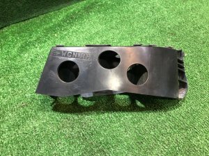Крепление заднего бампера правое под стопом 57707AJ120 SUBARU LEGACY