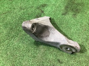 Крепления акпп SUBARU LEGACY OEM 30450AA021, 30450AA031 BR9 BRG BRM 2011