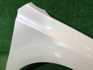 Guarda-lamas dianteiro direito SUBARU LEGACY OEM 57120AJ0209P BR9 BRG BRM 2011 White Pearl 37J